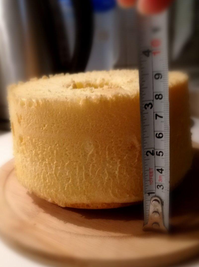 超简单完美戚风蛋糕（6寸2蛋）附打发、翻拌、脱模视频