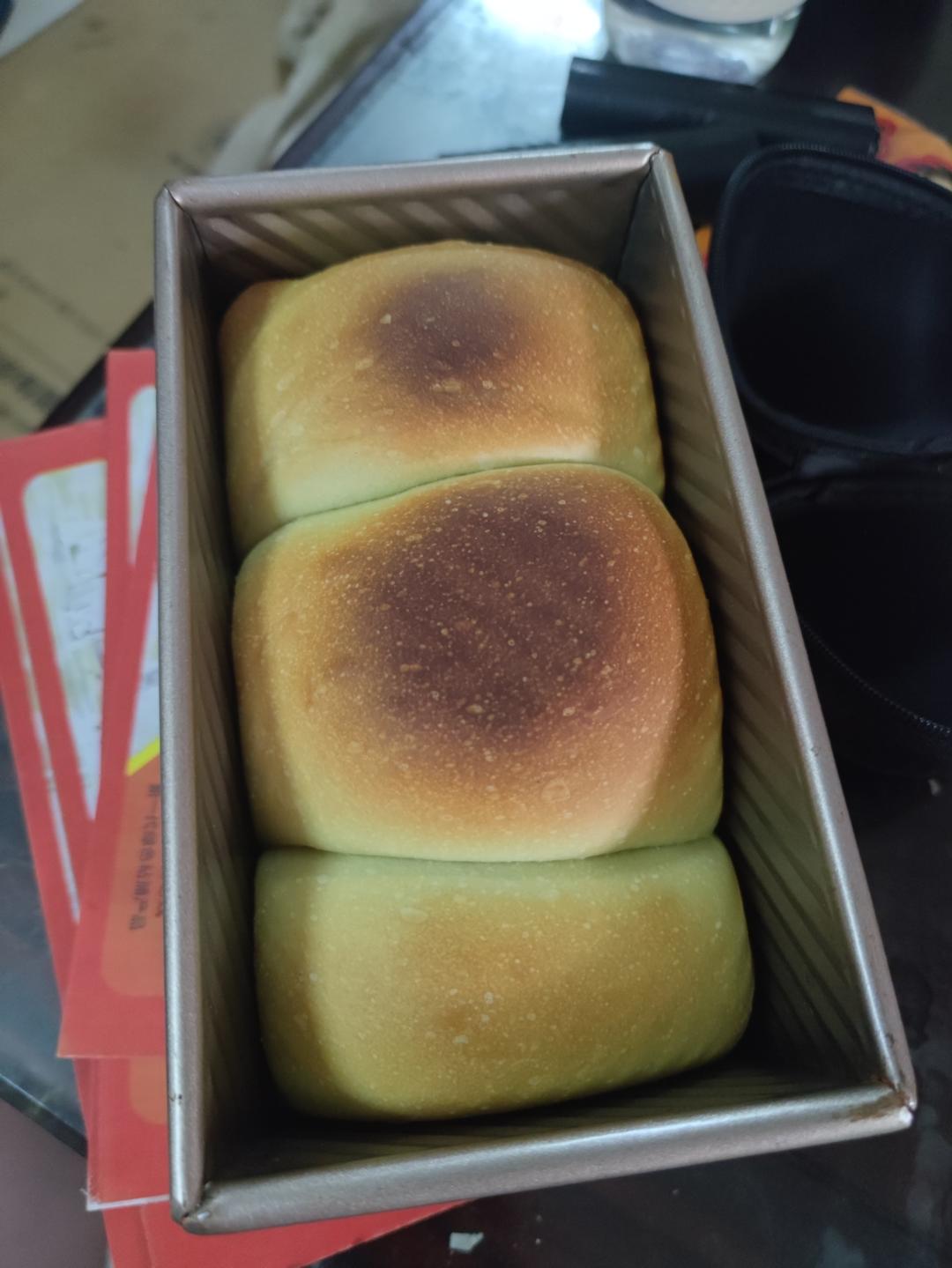 吐司，奶香手撕面包，超级香浓