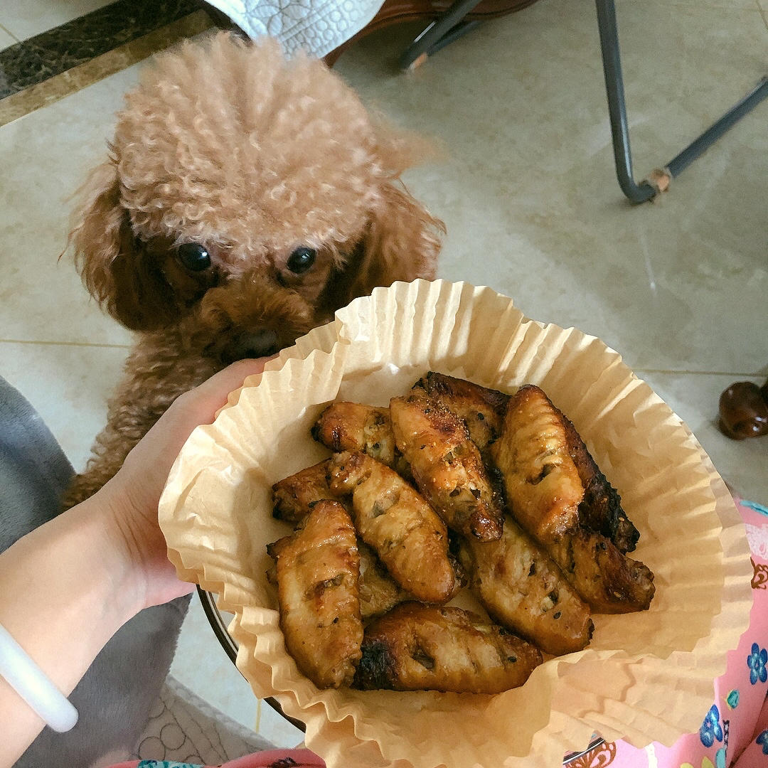 酸酸甜甜清香不腻，蜂蜜柠檬烤鸡翅