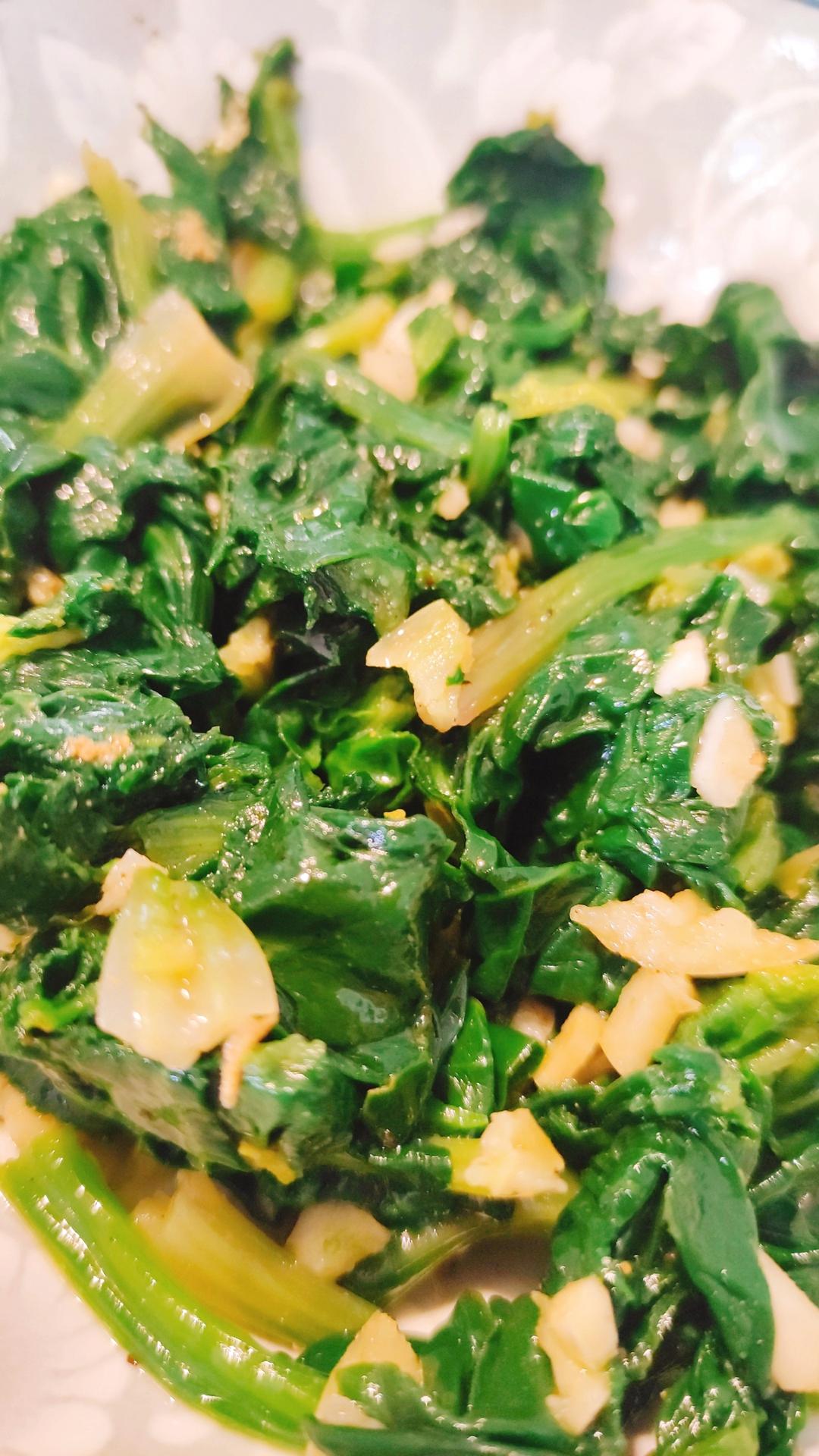 凉拌菠菜(家传秘方)