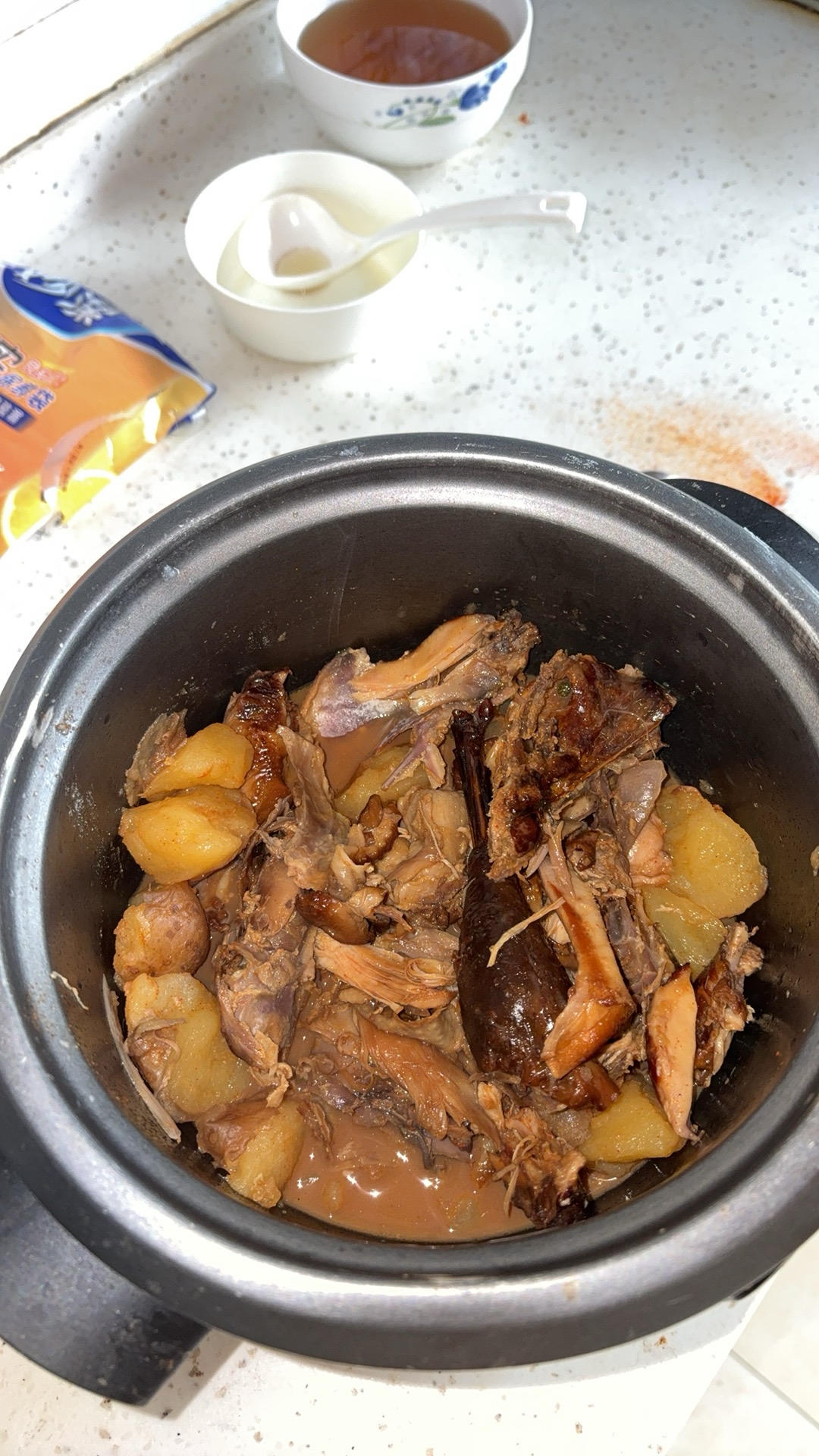 风干鸡炖土豆