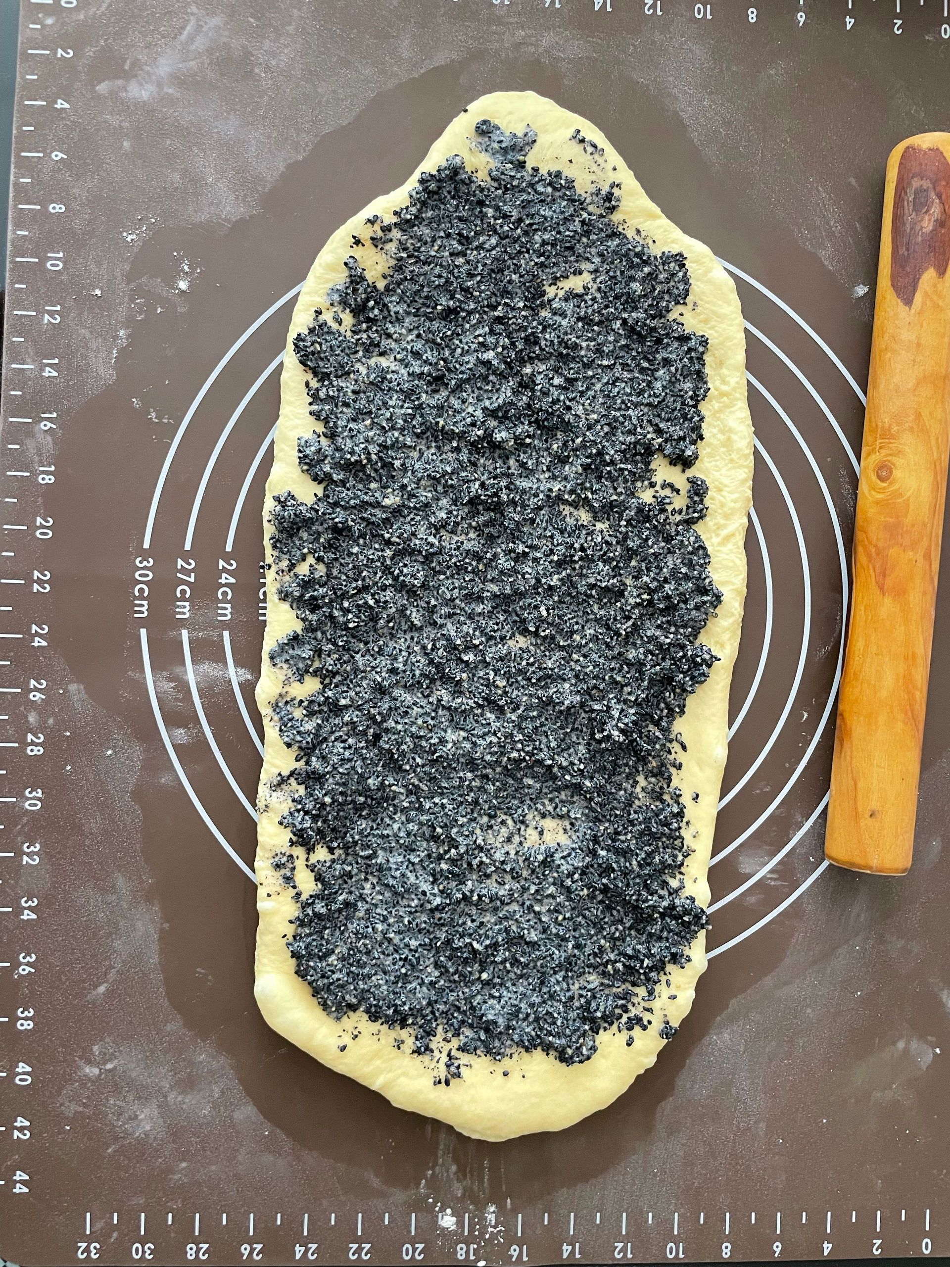 黑芝麻吐司（一发面包机半自动版）的做法 步骤7