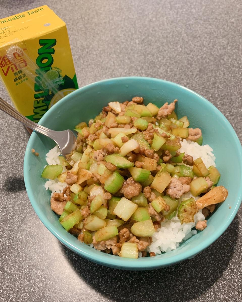 肉末西芹（超下饭）