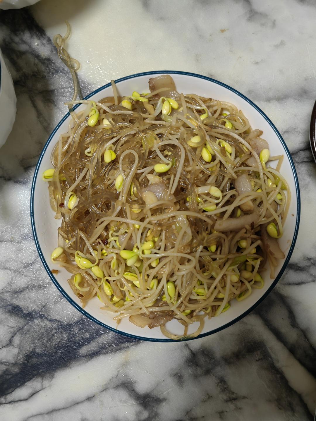 黄豆芽炒粉条