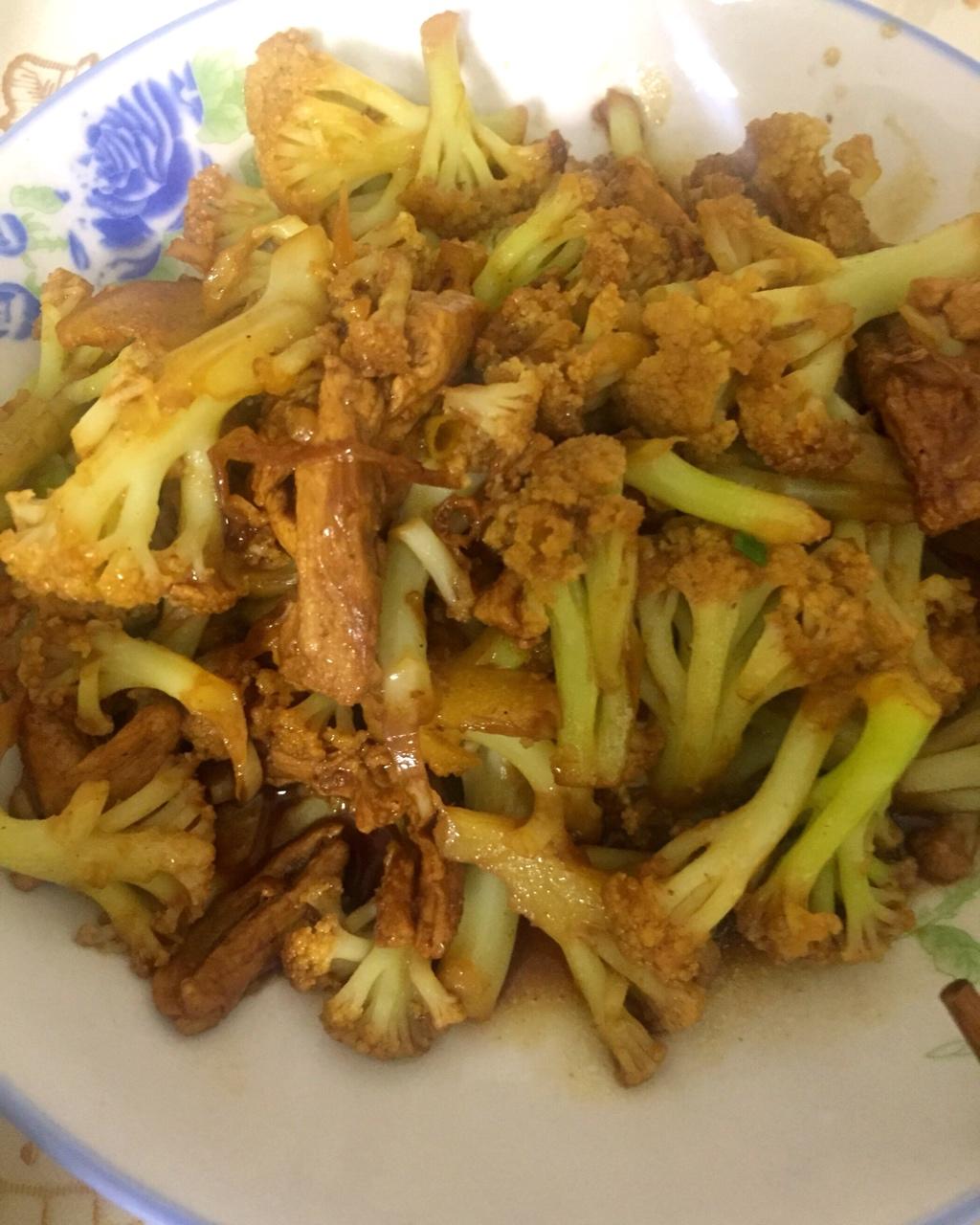 老丁的私房菜-干锅花菜