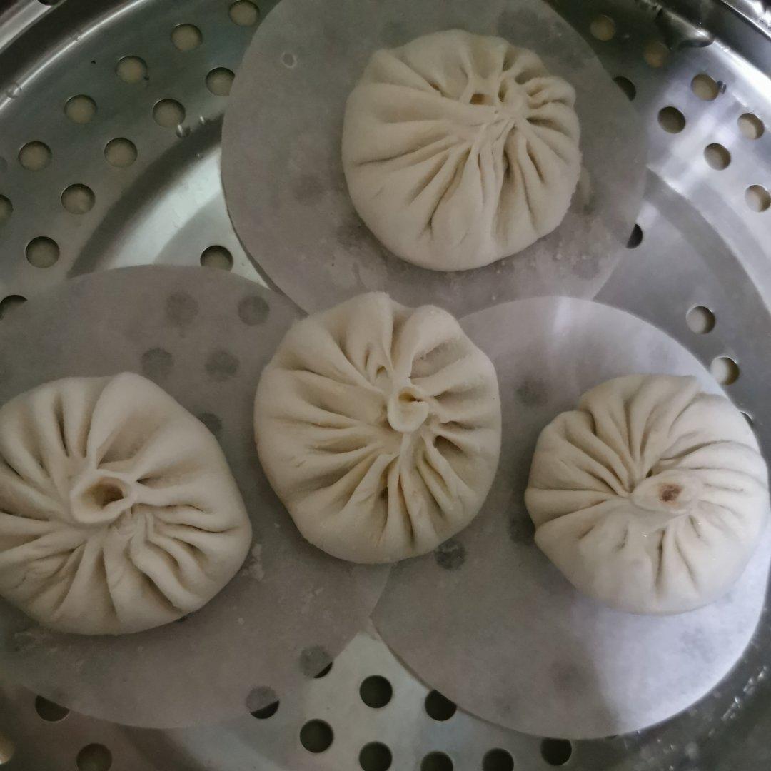 蟹粉小笼包