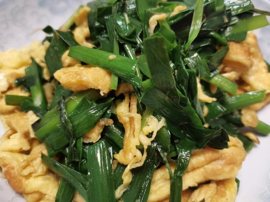 韭菜炒鸡蛋——三分钟快手下饭菜 掌握火候的秘诀