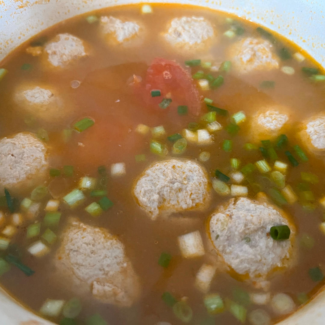 家传浓汤西红柿🍅猪肉丸子汤