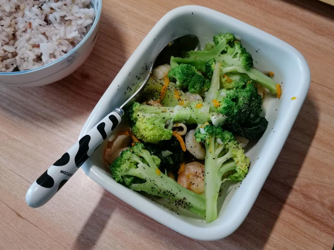 尹正没骗我 焖菜好好吃