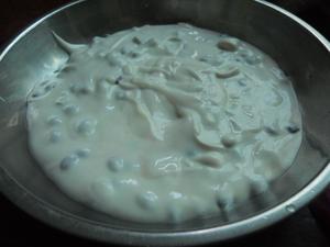 牛奶红豆丸子的做法 步骤3