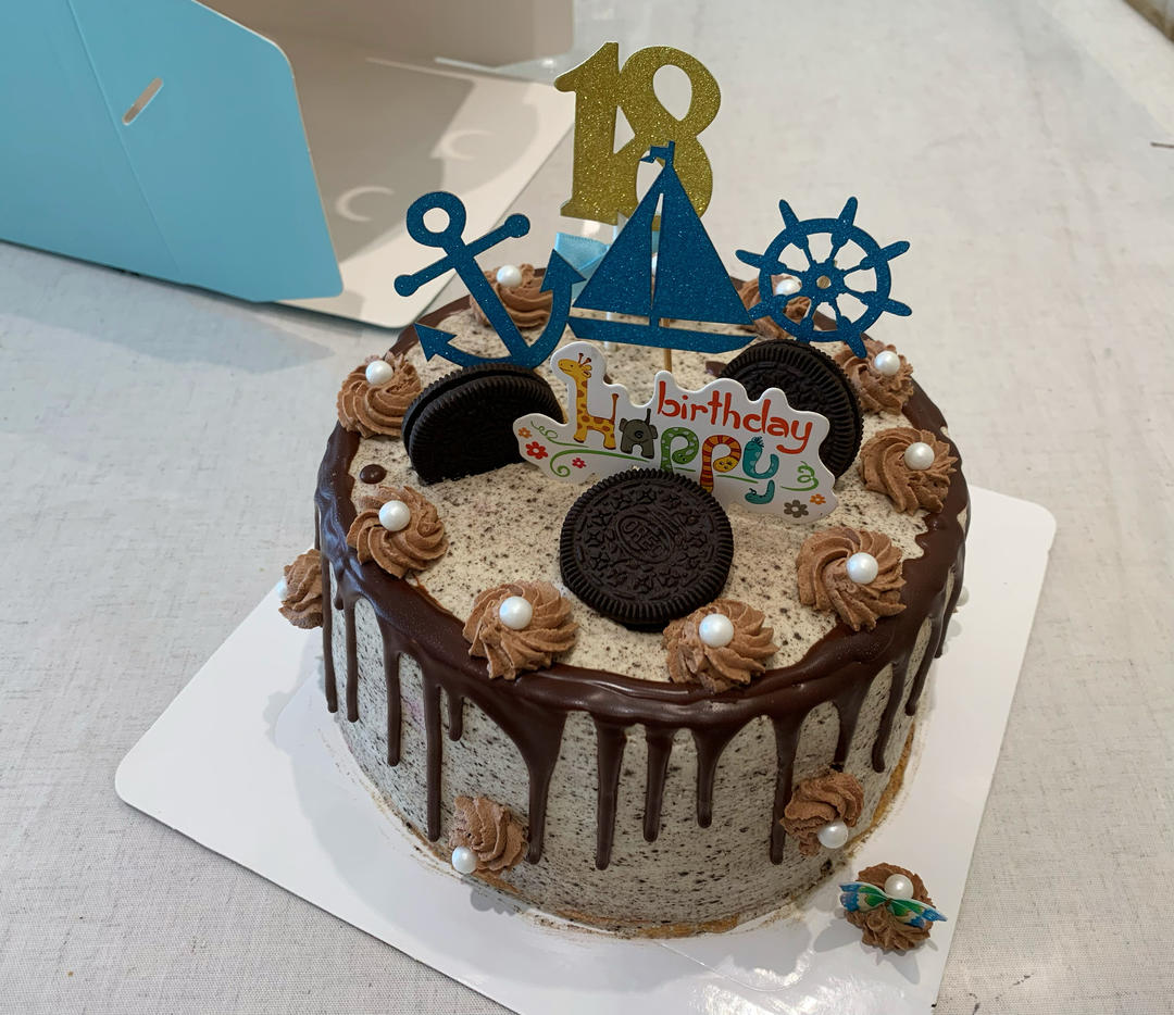 私房烘焙｜奥利奥淋面生日蛋糕
