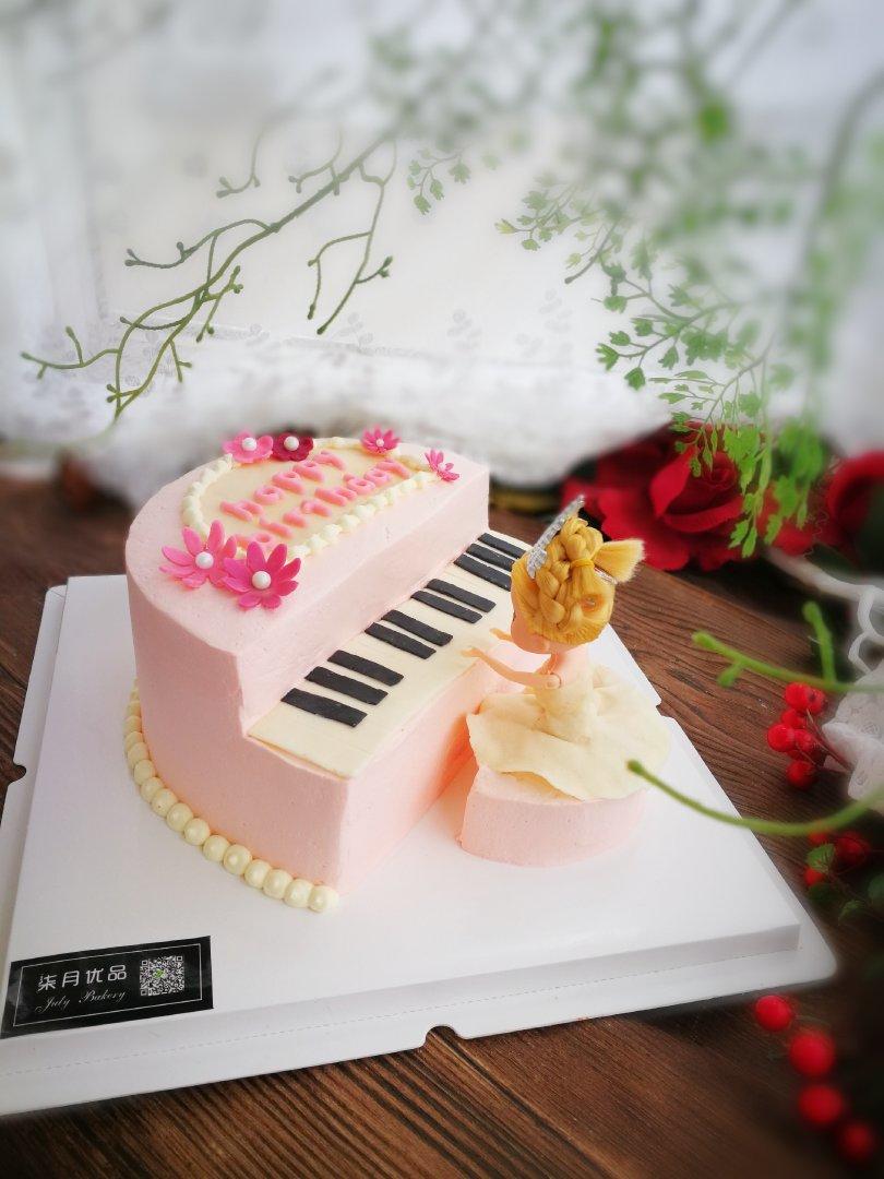 钢琴蛋糕 异形蛋糕