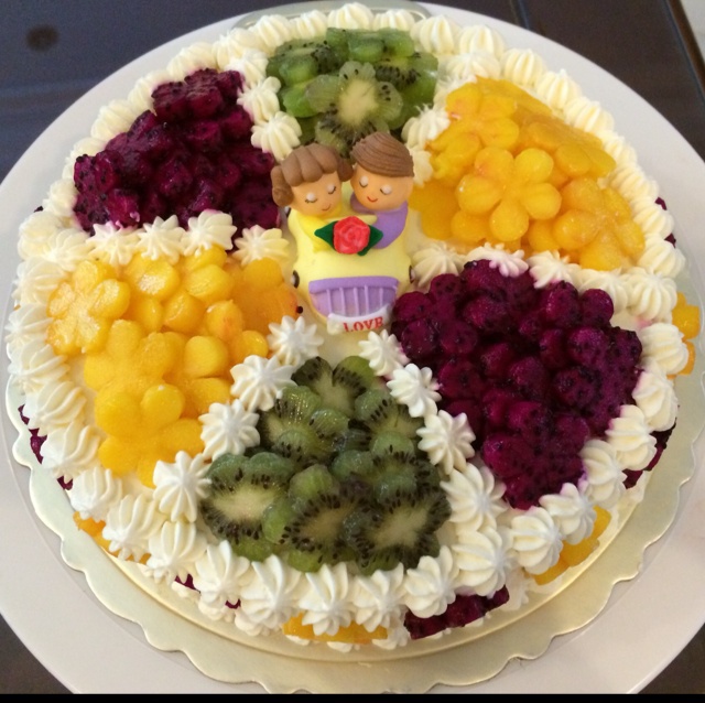 草莓戚风生日蛋糕