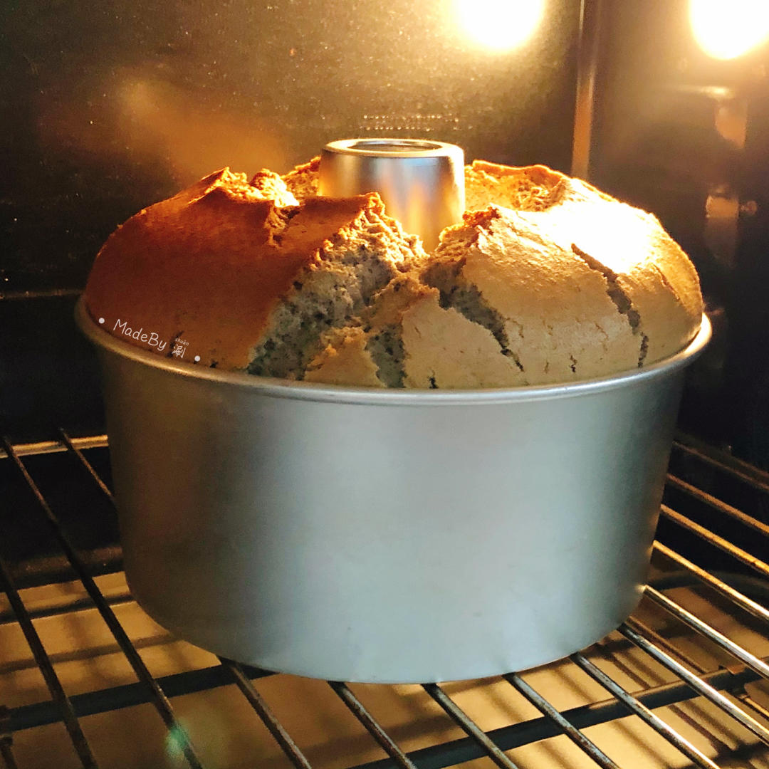 不“气疯”的戚风蛋糕-黑芝麻戚风