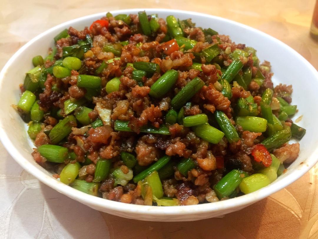 孙下得厨房做的苍蝇头经典台湾家常菜