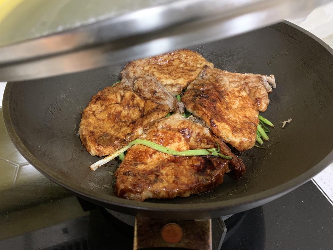 超嫩超香的葱烤大排