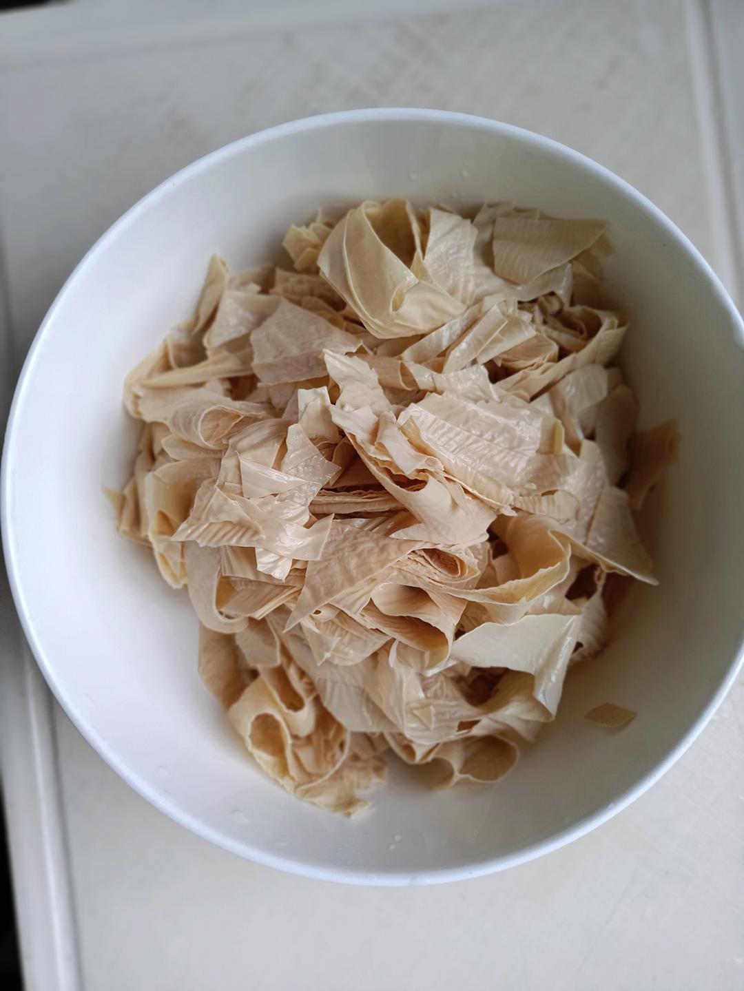 快手牛肉煲【12月北鼎珐琅锅食谱】