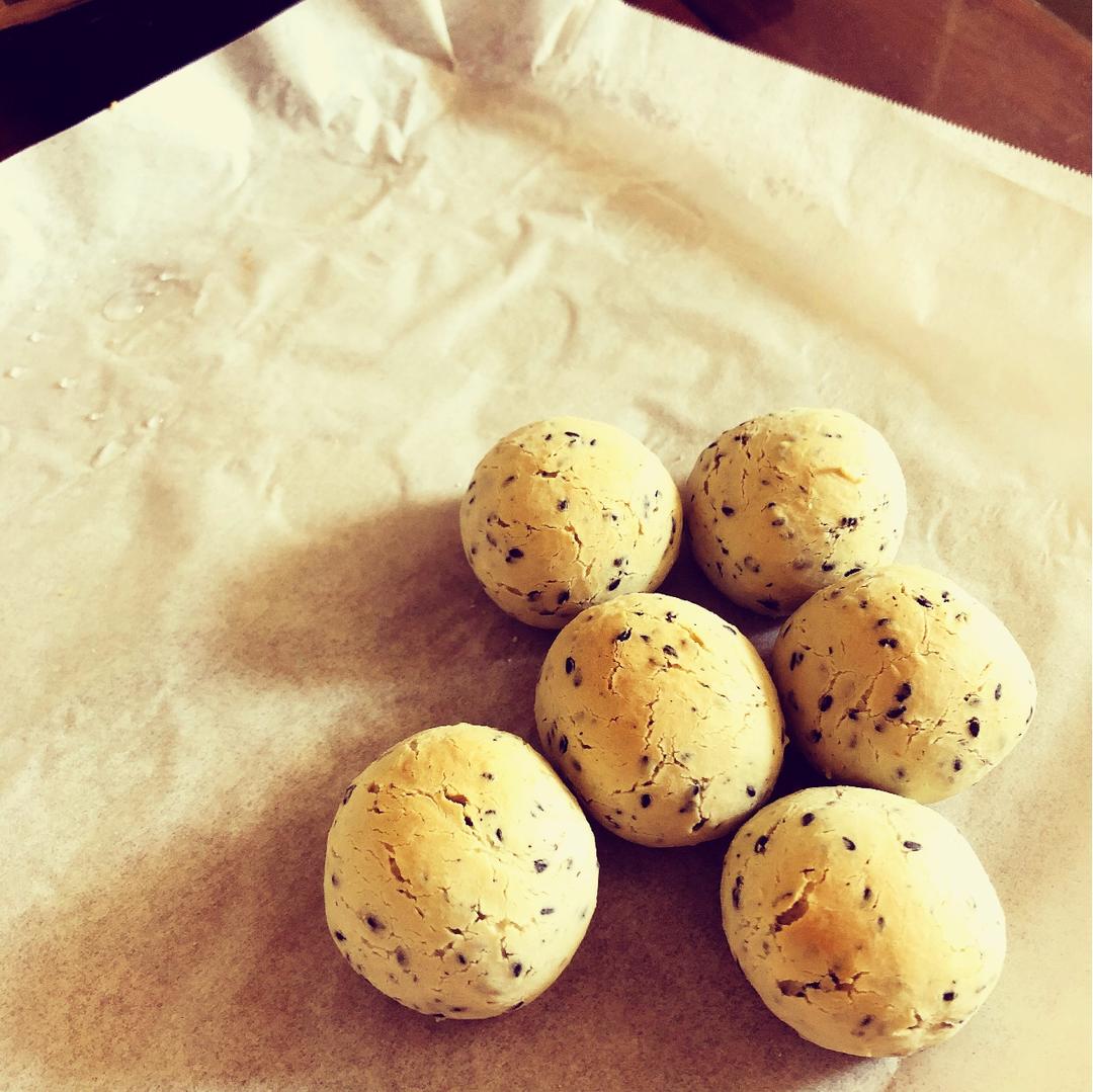 黑芝麻麻薯面包