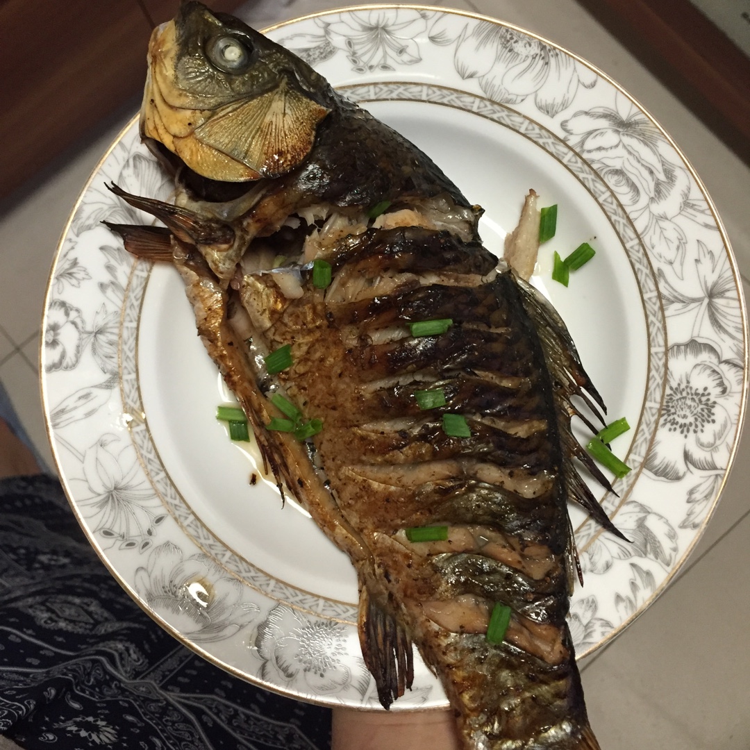 焦香烤鱼