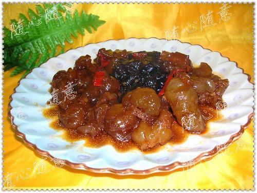 红焖牛筋黑耳的做法