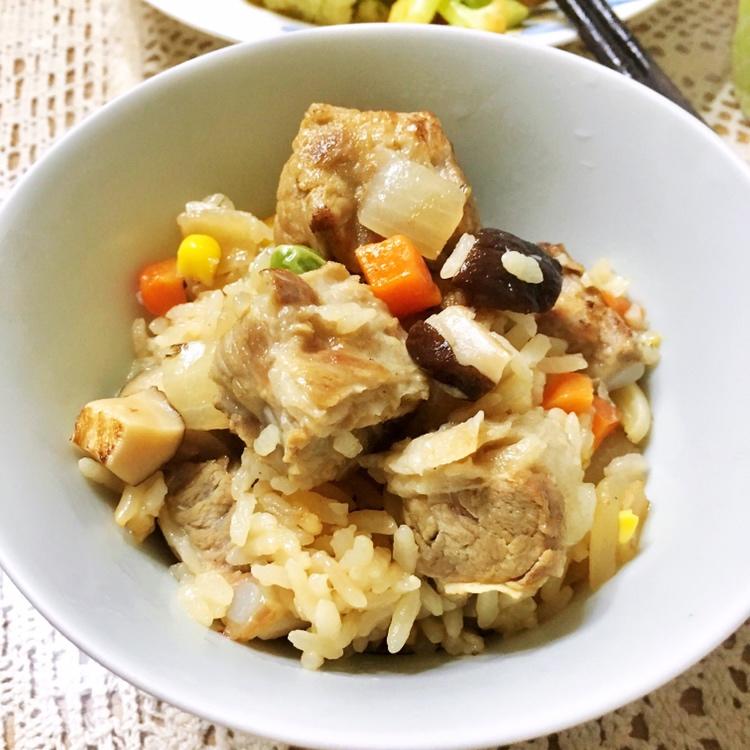 懒人版香喷喷的排骨焖饭-大松IH电饭煲