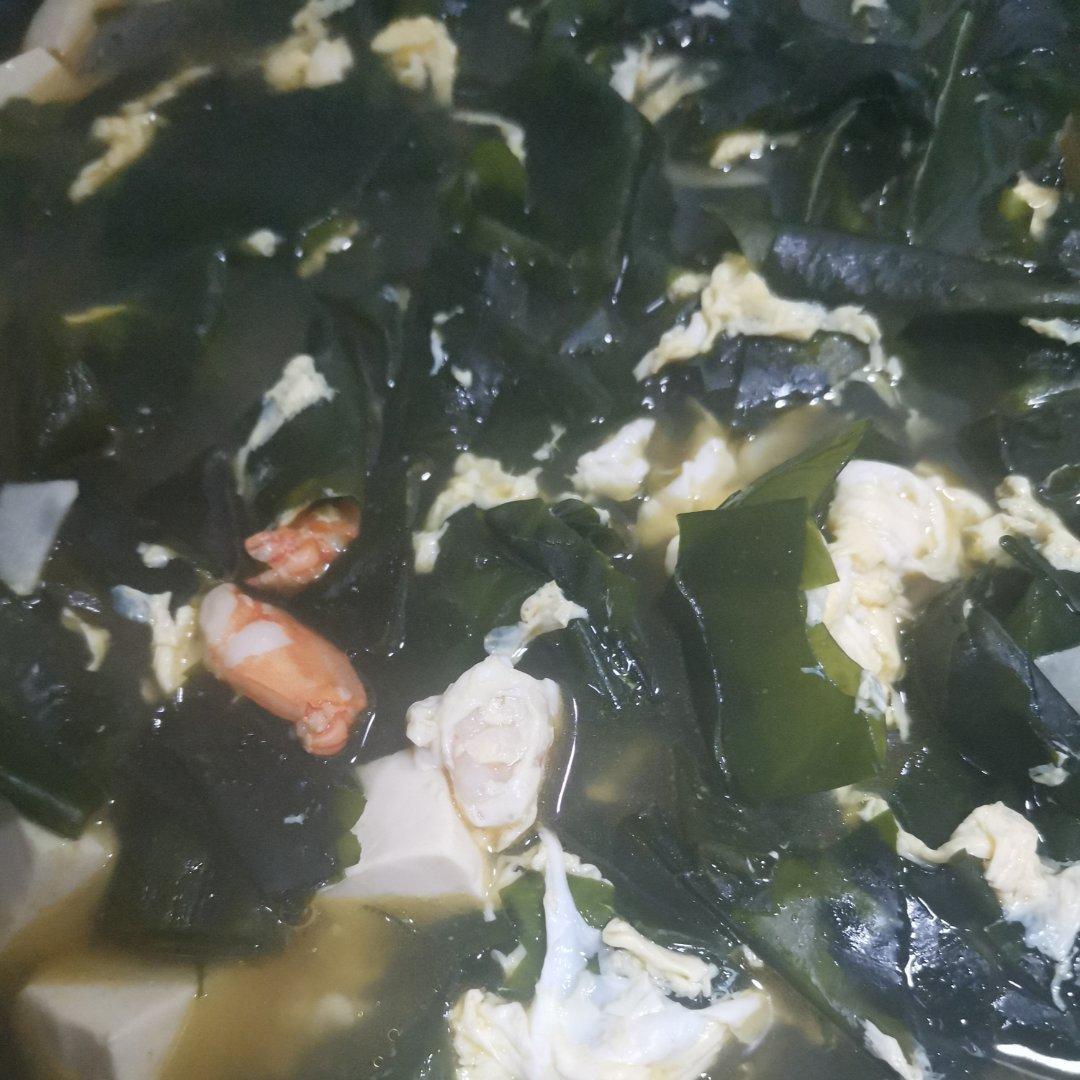 减脂晚餐🎊裙带菜豆腐汤
