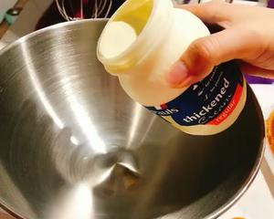 淡奶油打发科普-抹面、各种口味制作合集小视频的做法 步骤2