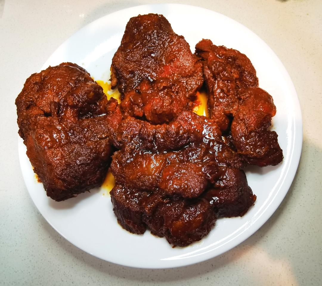 不加一滴水的电饭煲叉烧