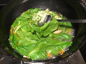 芙蓉鲜蔬汤的做法 步骤3