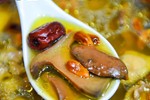 入冬养生汤推荐，味道鲜美的黑牛肝菌炖鸡汤！