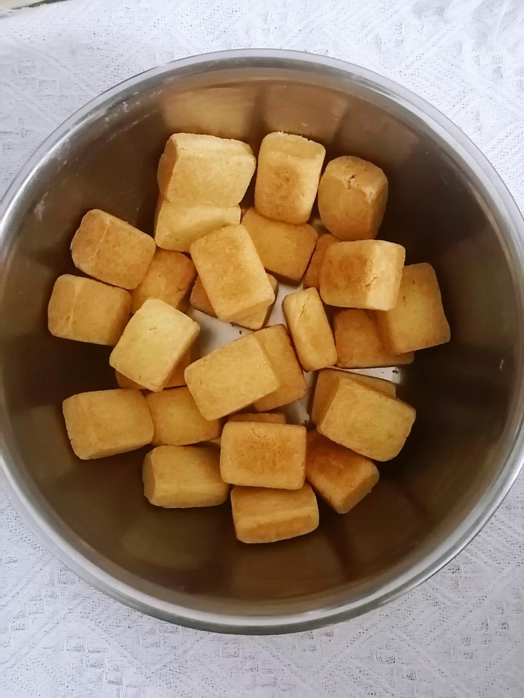 好吃到爆的凤梨酥 - 没有冬瓜，不是菠萝，就是真凤梨酥！
