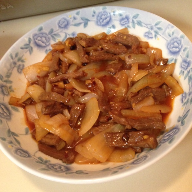 洋葱炒牛肉