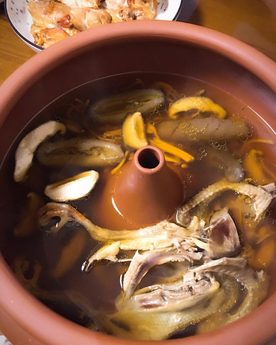 海参鲍鱼鸽子大补汤