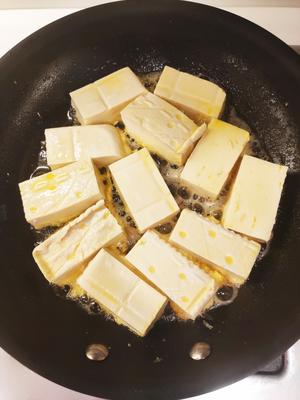 香煎嫩豆腐的做法 步骤3
