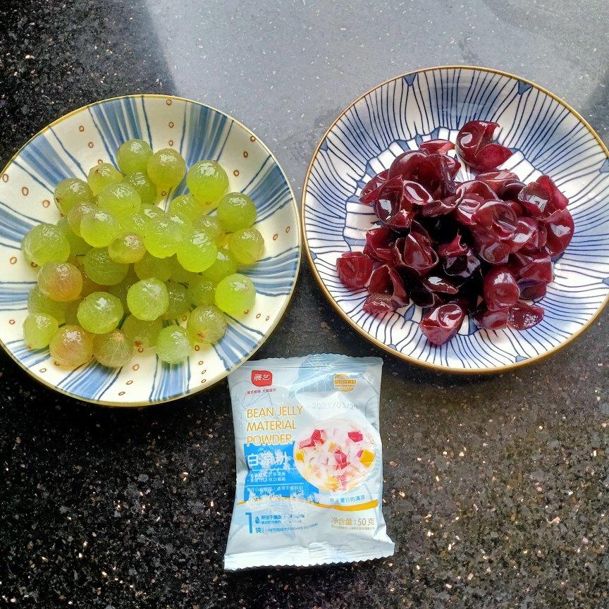 全网超火的葡萄撞奶，做法太简单了