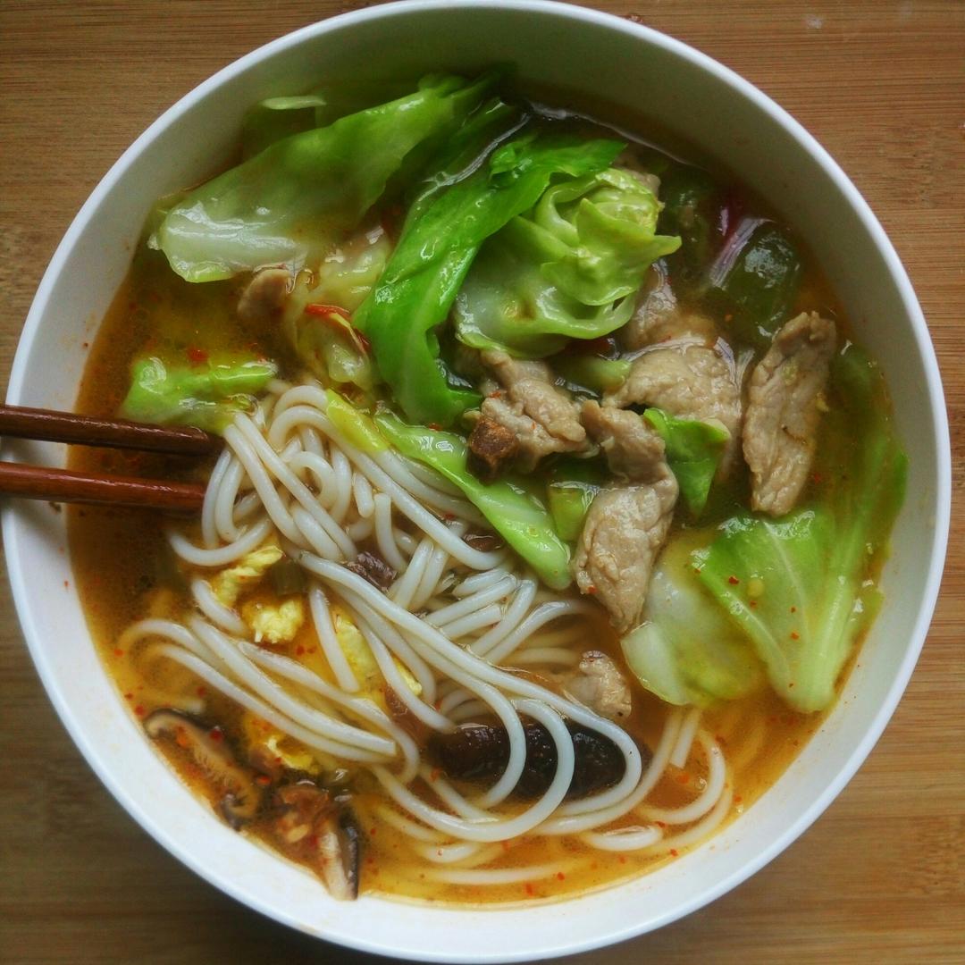 不将就的饭桶做的江西米粉