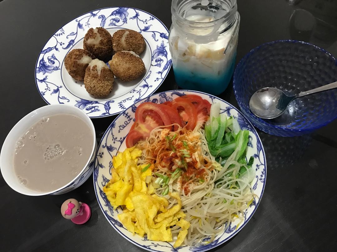 轻松做一碗油泼面