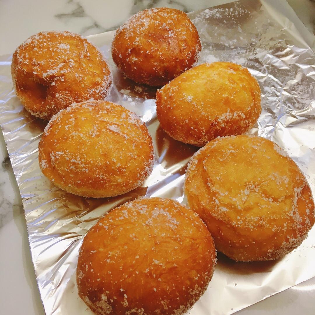 多拿滋甜甜圈&扭扭面包&豆沙面包