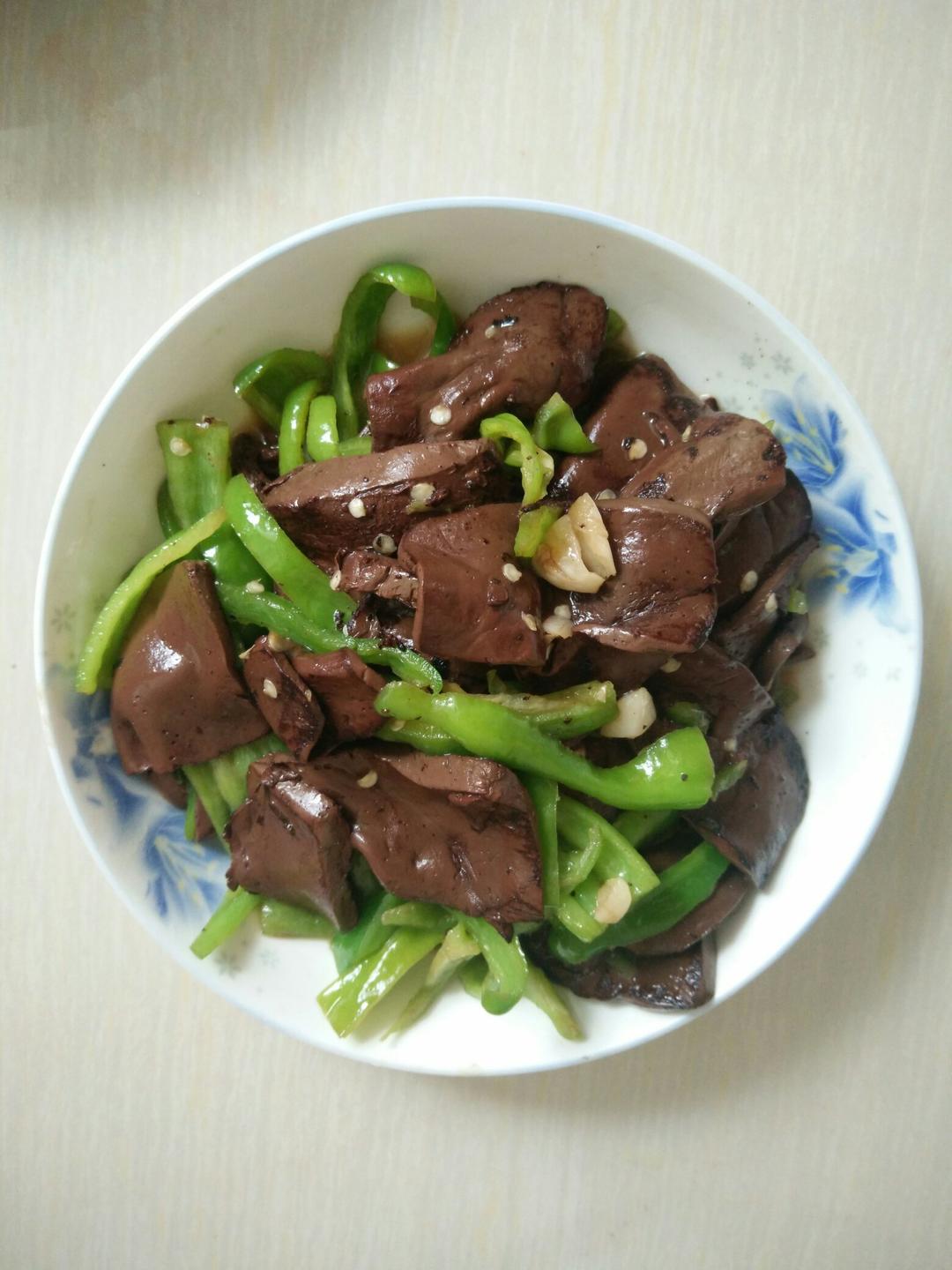 大蒜炒血豆腐