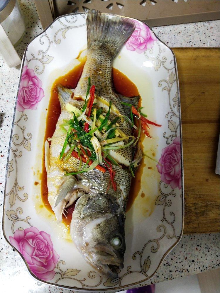 清蒸鲈鱼
