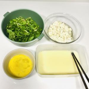 菠菜鸡蛋豆腐汤～菠菜蛋汤的做法 步骤1