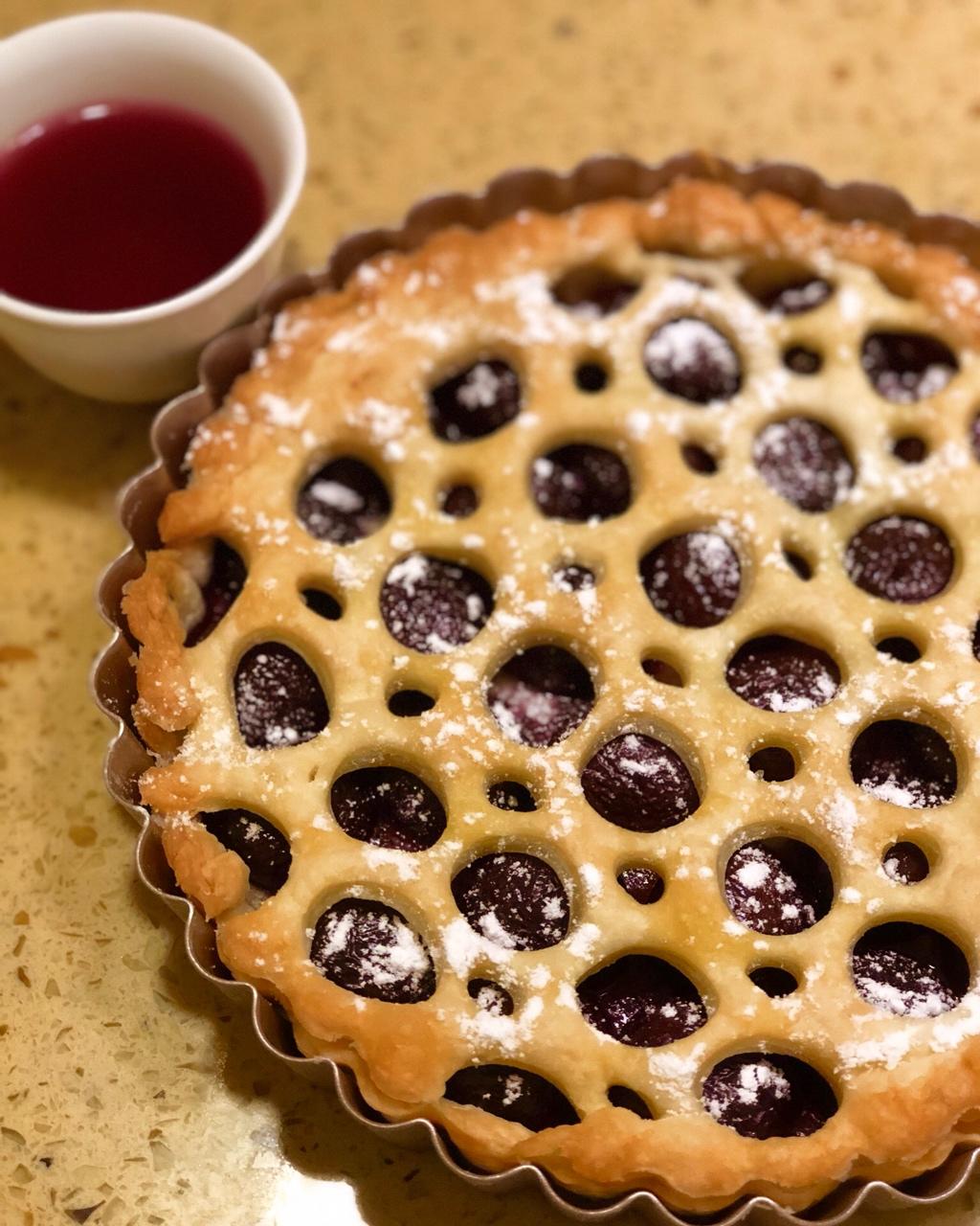 蓝眼猫儿做的樱桃派cherrypie