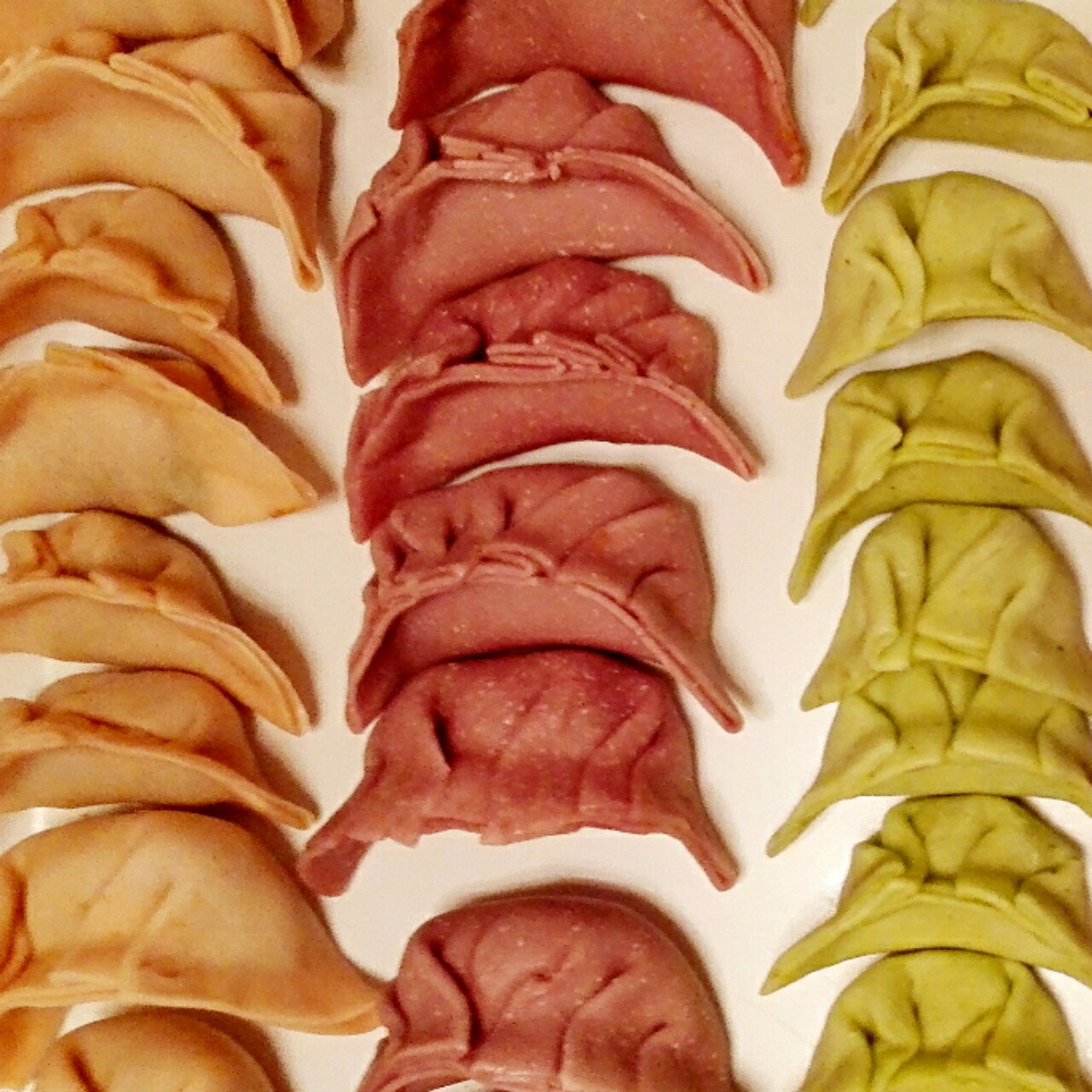 自制纯天然蔬菜汁彩色面条