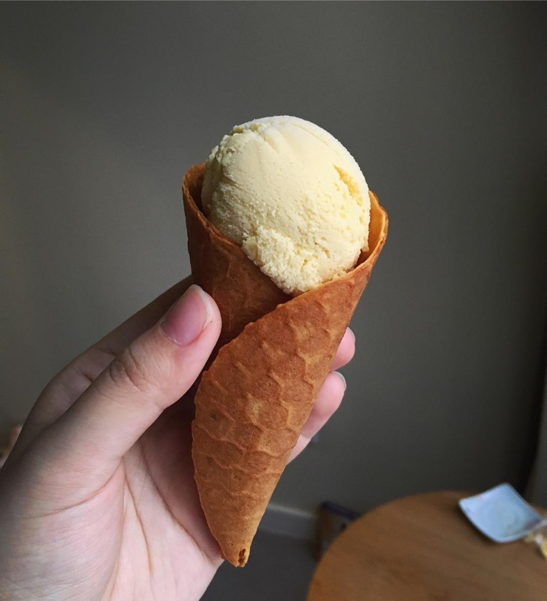 秋如此做的百利甜冰淇淋