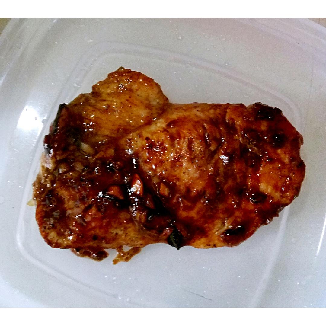 酷炫屌炸天好吃的煎鸡胸肉（香蒜蜂蜜煎鸡胸肉）