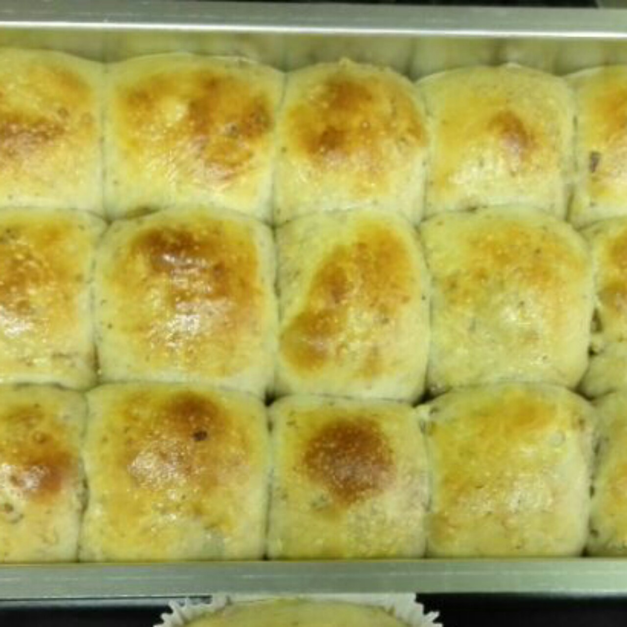 大人小孩都爱不释口的【蜂蜜牛奶小餐包】