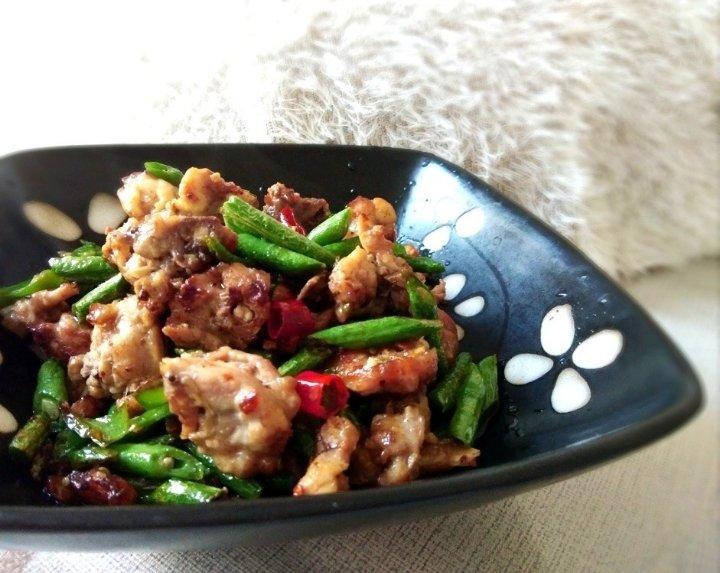 超简单的下饭菜🔥肉末豆角，好吃到流泪