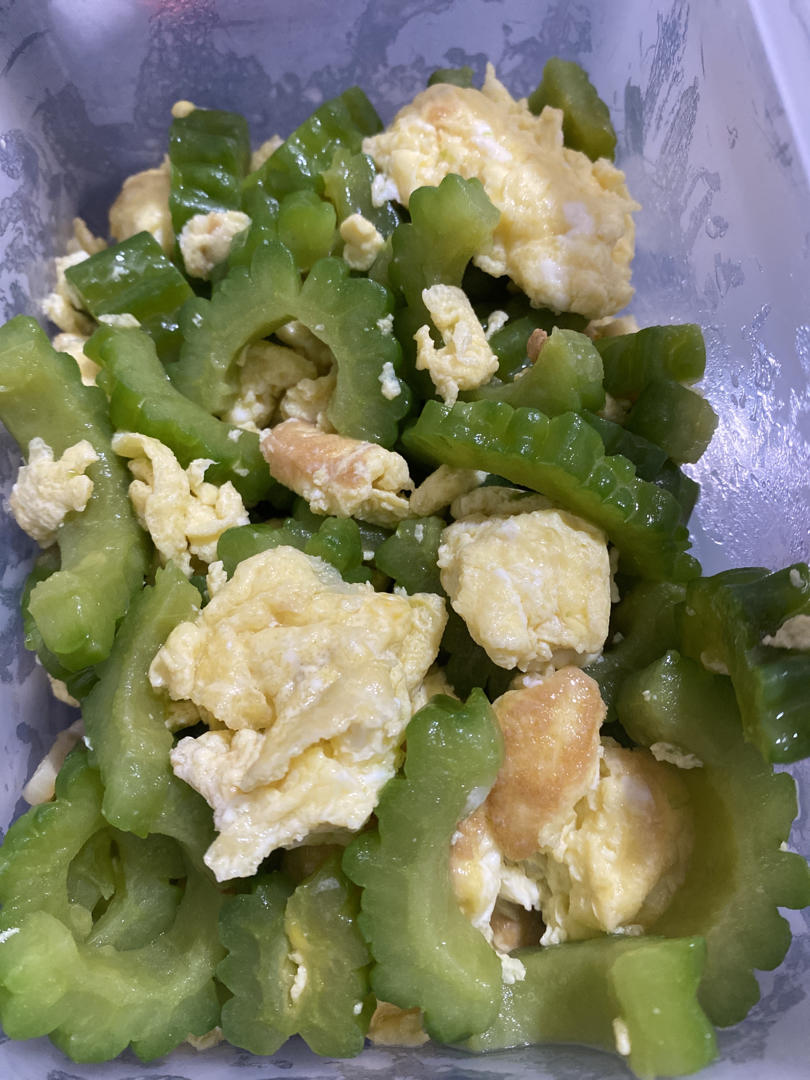 苦瓜炒鸡蛋