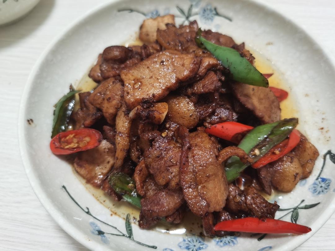 厨师长教你：“小炒肉”的家常做法，家常味很浓郁，先收藏起来