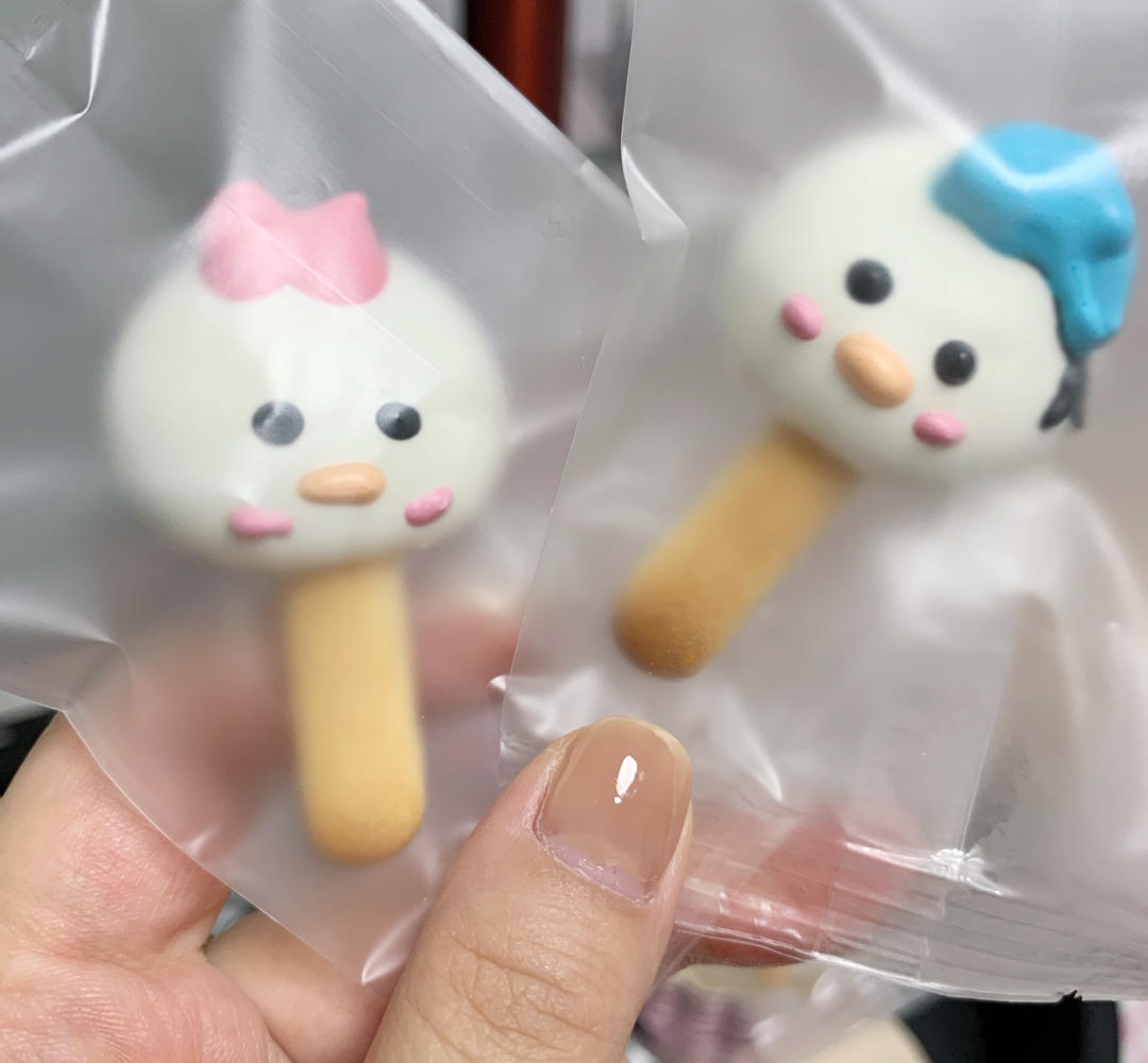 简单的卡通蛋白糖（瑞士法）